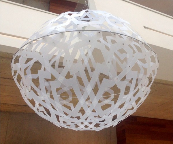 Algunas de las estrellas de los paneles de alicatado de la Alhambra realizados como cúpulas o esferas.